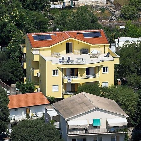 Apartments Vesna Gradac  Buitenkant foto