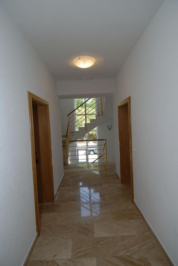 Apartments Vesna Gradac  Buitenkant foto
