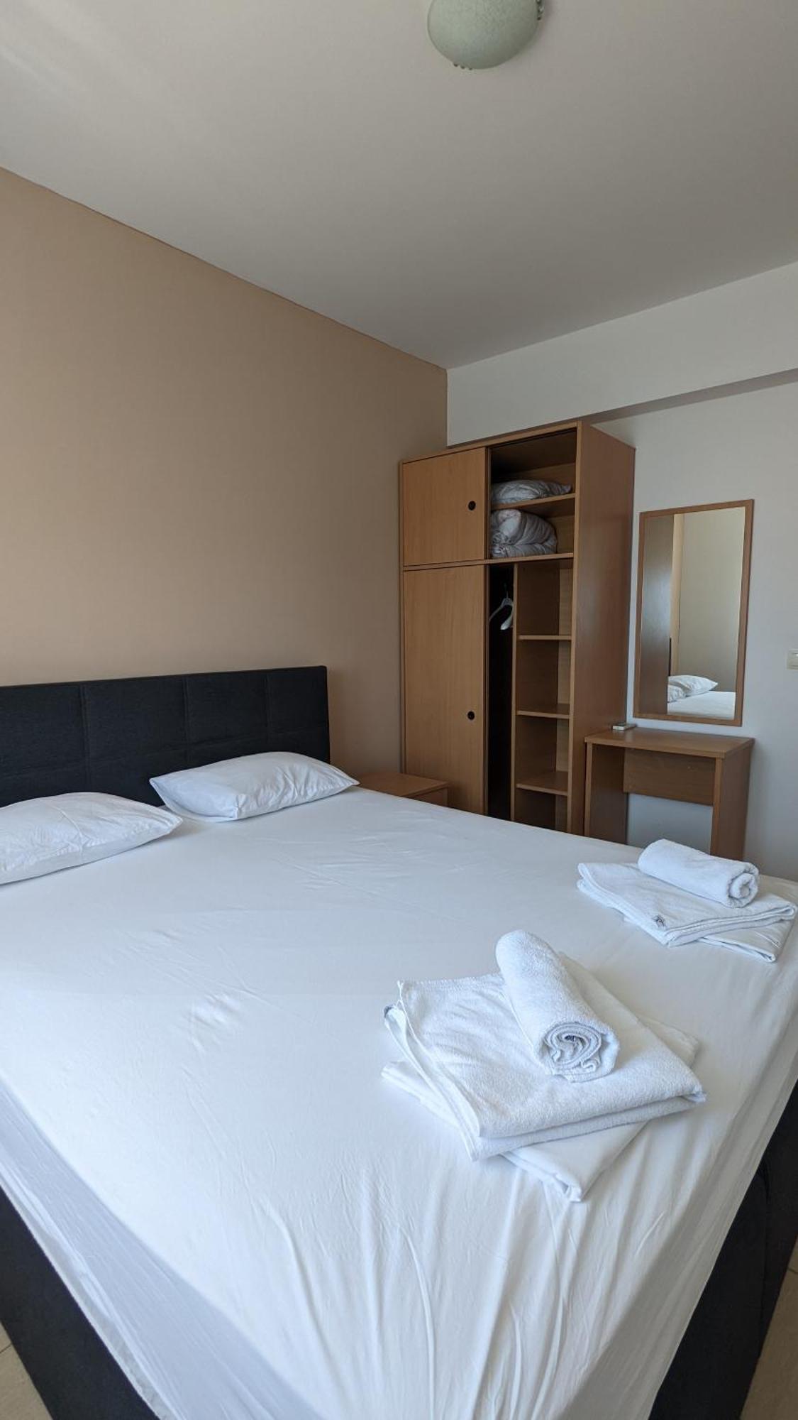 Apartments Vesna Gradac  Kamer foto